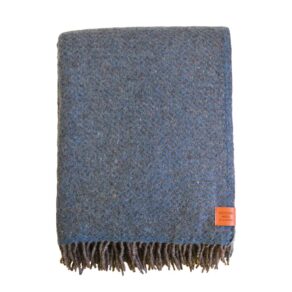 Wave Nordic Blue 50% recyled wool & 50% lambs wool